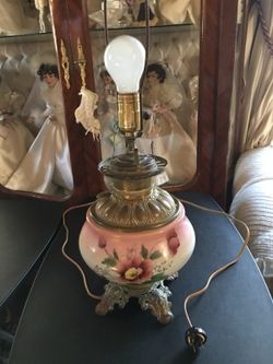 Antique Oil lamp converted into an electric lamp well done