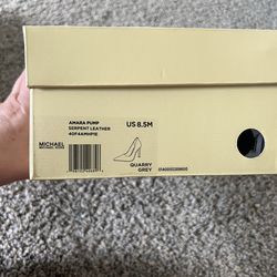 Bundle – 5 Pairs Women’s Shoes Size 8.5 (Vince Camuto, Michael Kors, Clarks) – NEW