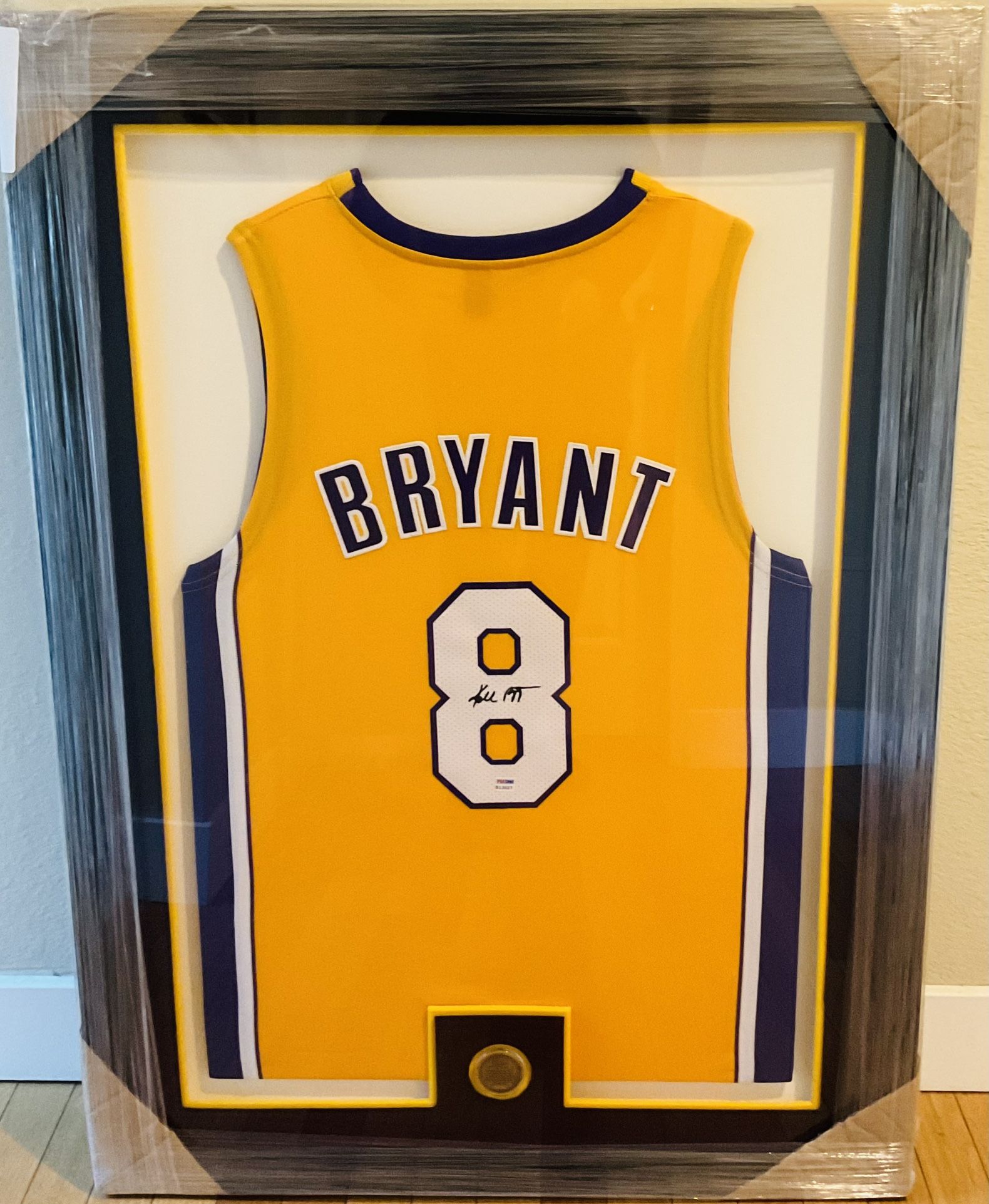 Kobe Bryant Lakers’ Signed Jersey