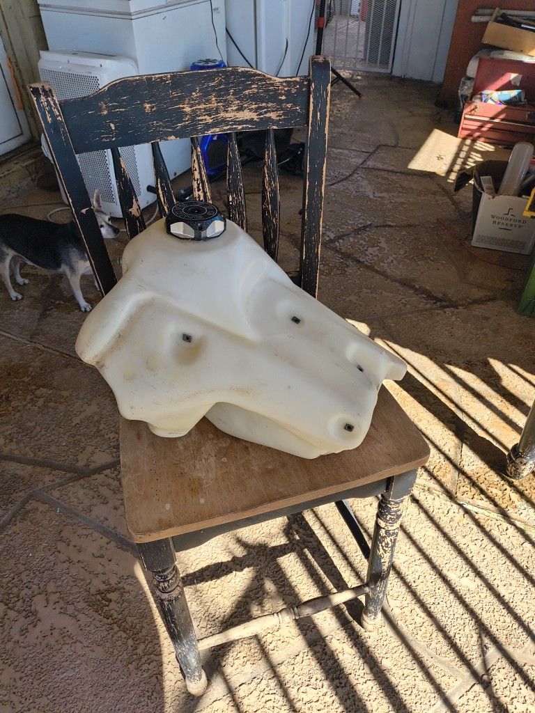 New Gas Tank For A KX450 Kawasaki
