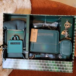 Steve Madden Purse Gift Set 