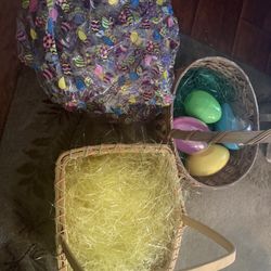 Large Vinyl Easter Baskets With Accessories 