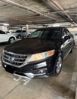 Honda Crosstour Black Sedan