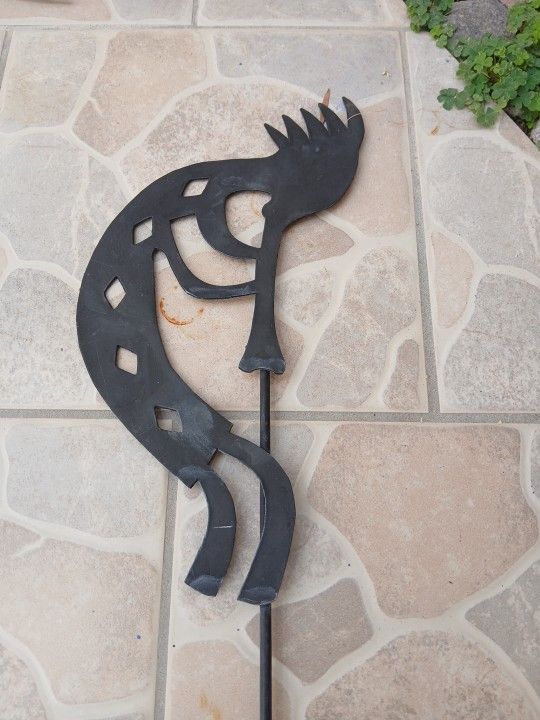 Kokapelli YARD ART & HUMMINGBIRD FEEDER