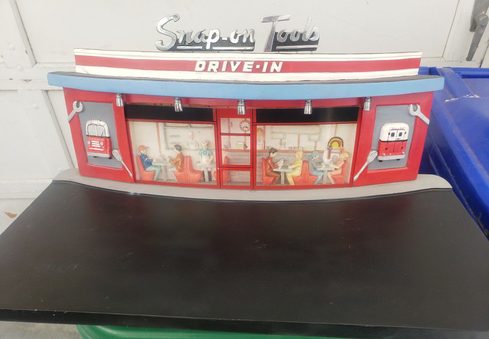 Snap-on Tools Drive-In