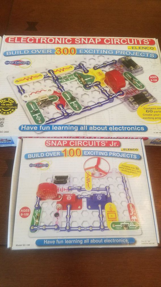 Electronic Snap Circuits puzzle/game