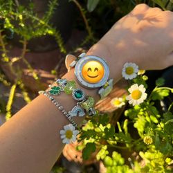 Bracelet With Cute Charms (4)