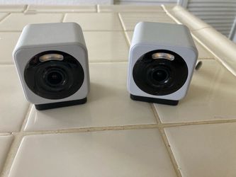 Wyze v4 Security Cameras – Set of 2