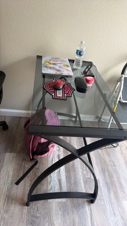 Computer desk