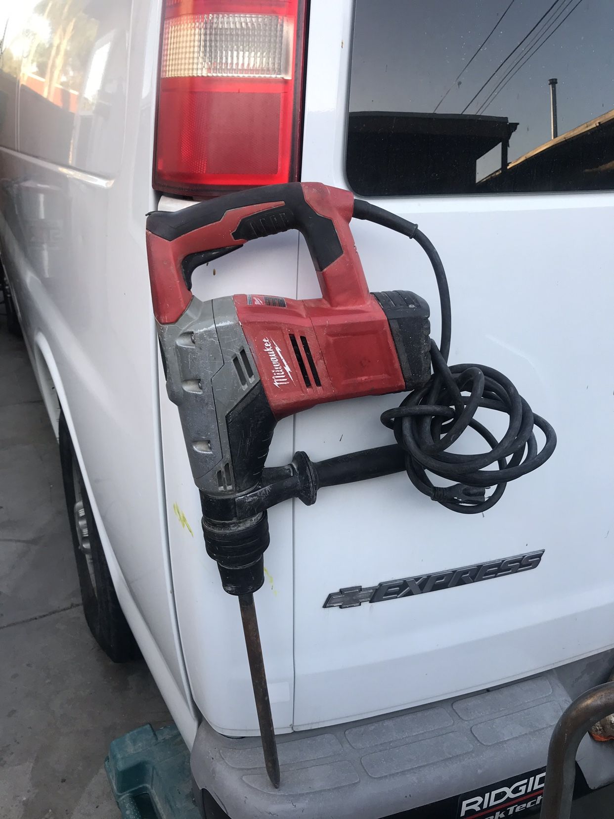 Milwaukee 531720 120v 19/16 Sds for Sale in Spring Valley, CA OfferUp