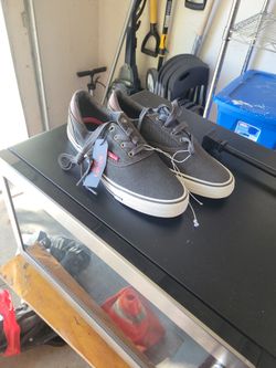 Levi's TENNIS SIZE 8 MEN