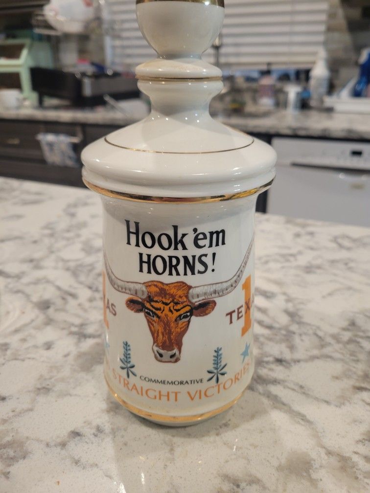 1971 Texas Longhorns Porcelain Decanter – Stitzel Weller / Old Fitzgerald Collector’s Gallery