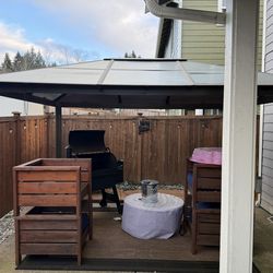 Translucent Rectangle Gazebo