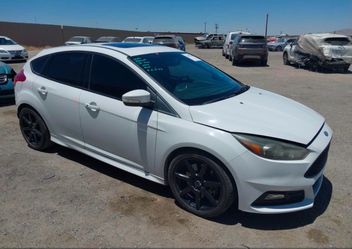 2017 Ford Focus St For Parts