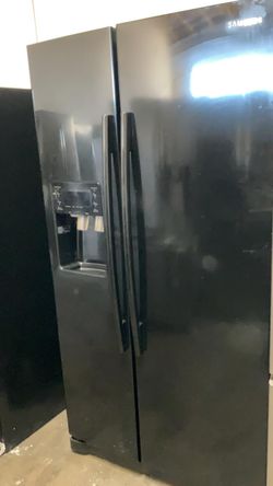 Samsung Side By Side Black Refrigerator
