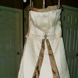 Wedding Dress $400 NEW with TAGS 