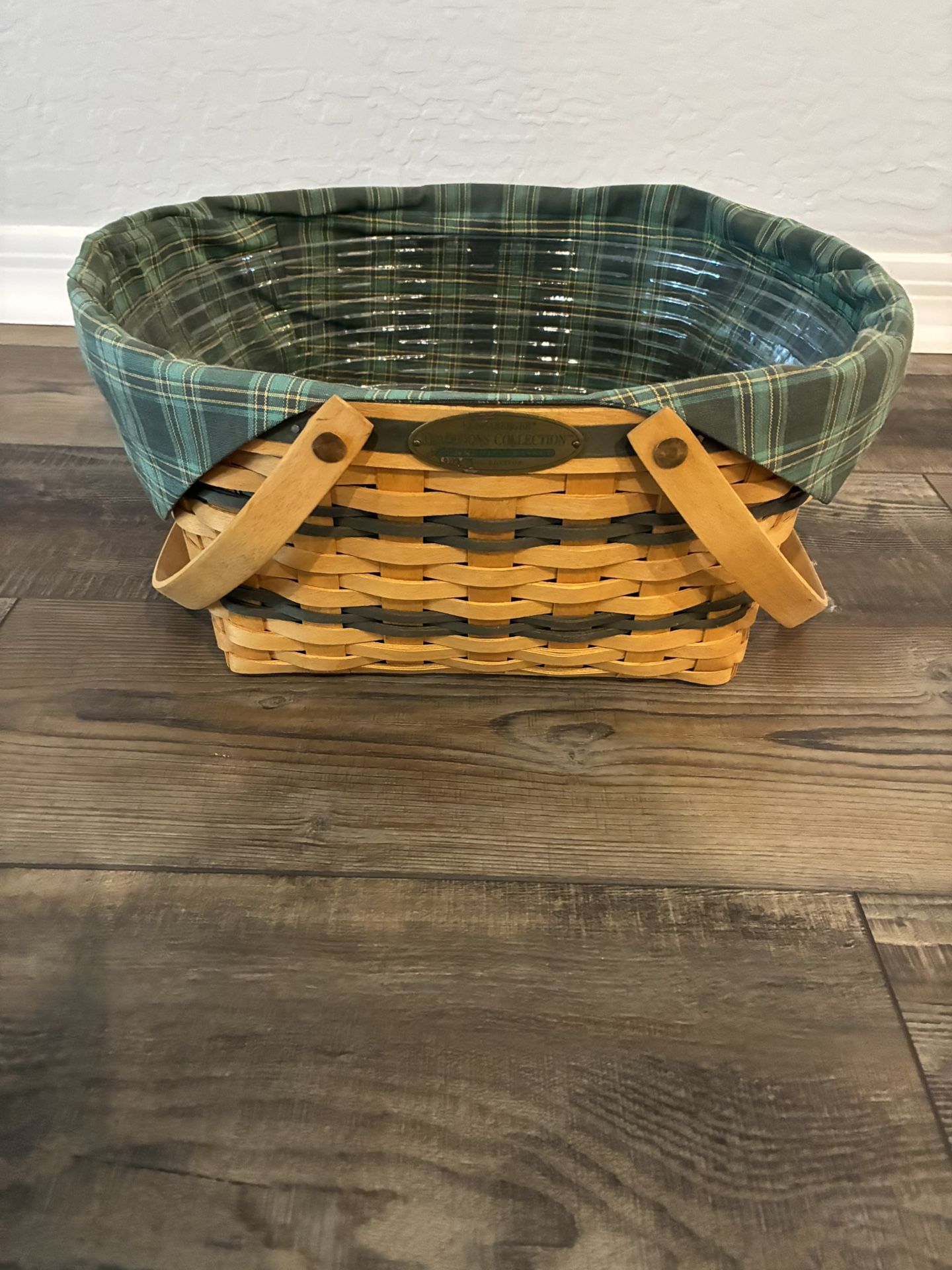 Longaberger Christmas Community Basket 