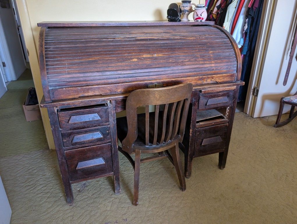 Antique Roll Top Desk