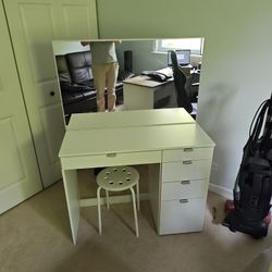 Makeup Vanity