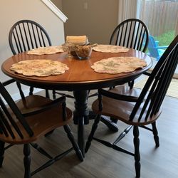 Dining Table & Chairs 