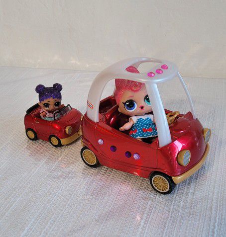 Lol Surprise 6 pcs  Red Van Car With 2 Small Dolls In Very Nice Condition.
