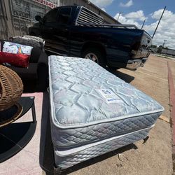 Twin size bed $150