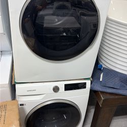 Samsung Electric Dryer And Washer Set 