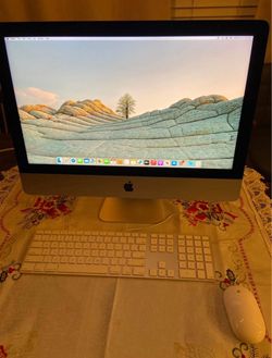 2017 Apple iMac 21.5-inch 4k Retina Display 8gb Ram 256gb Ssd 3GHz i5 Processor Comes With Apple Wired Keyboard And Mouse. Works Great