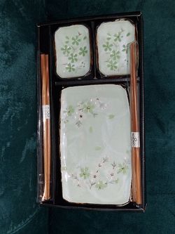 Japanese Sushi Plate Set with Chopsticks
