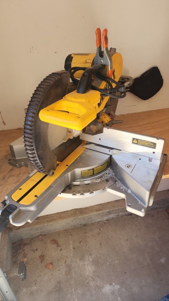 Dewalt Mitre Saw 