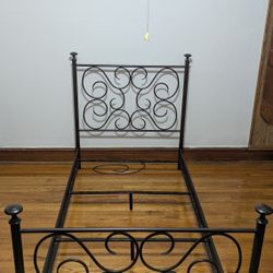Twin Size Iron Bed Frame 