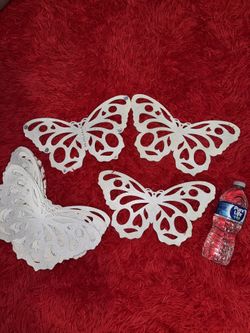 12 Wooden Butterflies / Centerpieces