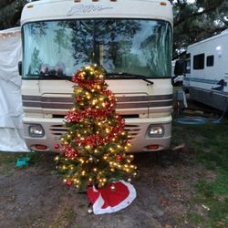 1996 Fleetwood Storm,33ft 25k, Runs Drives Title, Interior Is Ok Living In It Now, Trade For Bumper Pull. 