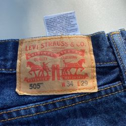 LEVI  STRAUSS 505’s.      34 -  29