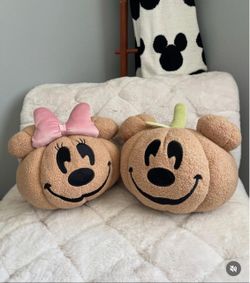 Mickey Minnie Pillows