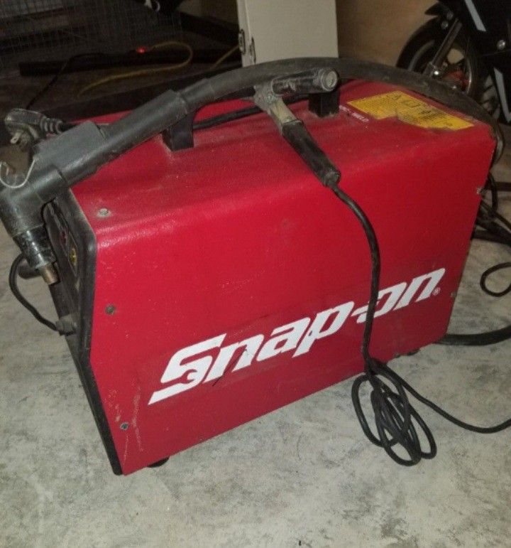 SNAP-ON PLASMA CUTTER 25