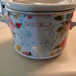 The Pioneer Woman 1.5qt Crockpot 