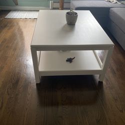 Coffee table, white