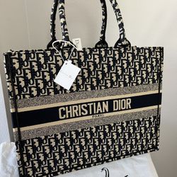 Christian Dior 