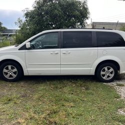 2013 Dodge Grand Caravan