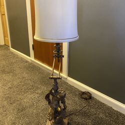 Beautiful Bronze Cherub Lamp