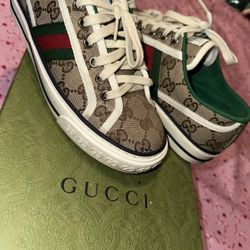 Gucci sneakers 1977