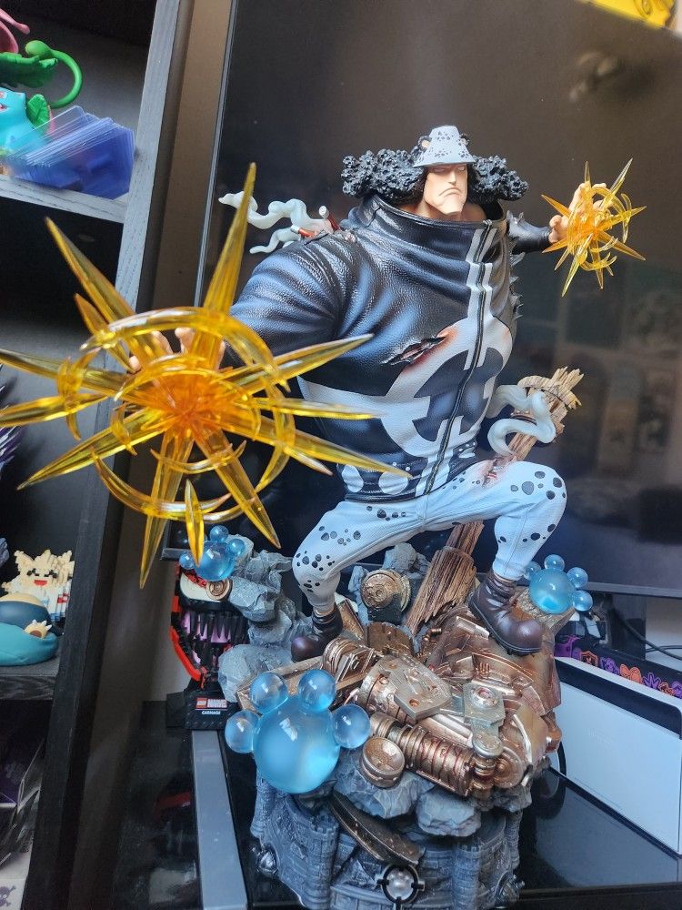 Bartholomew Kuma Statue