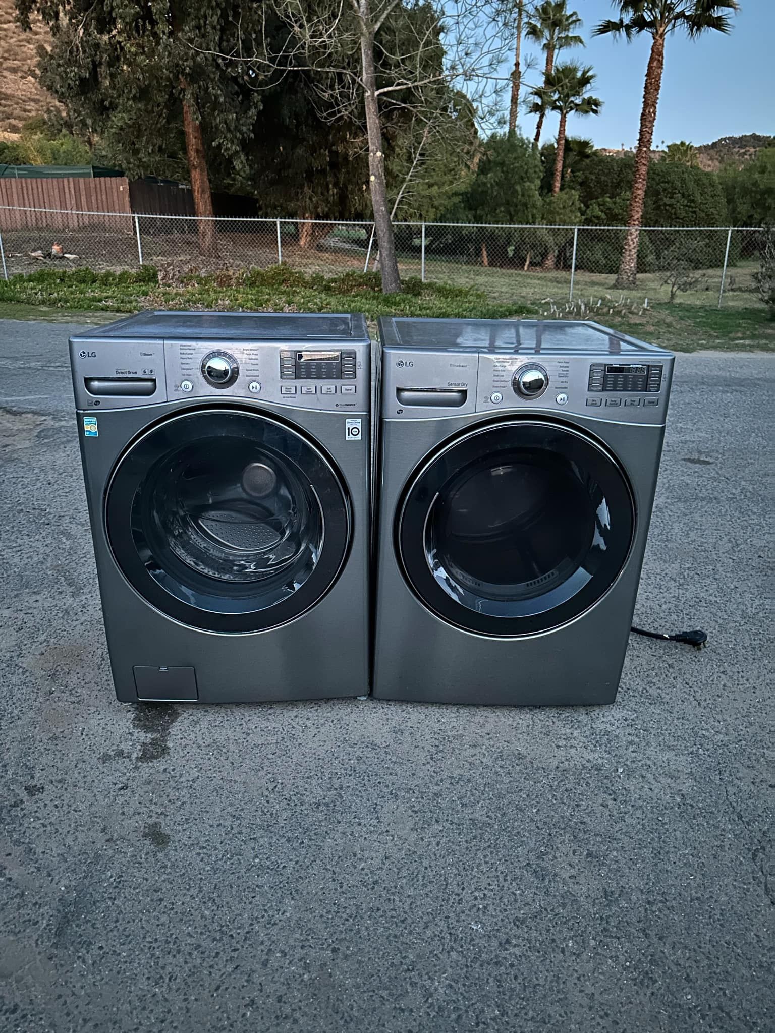 LG Washer And Electric Dryer 