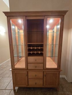 Solid Maple Wood China Cabinet 