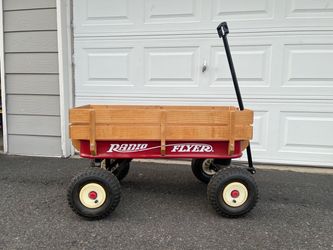 Radio Flyer Wagon with Wood Side Rails