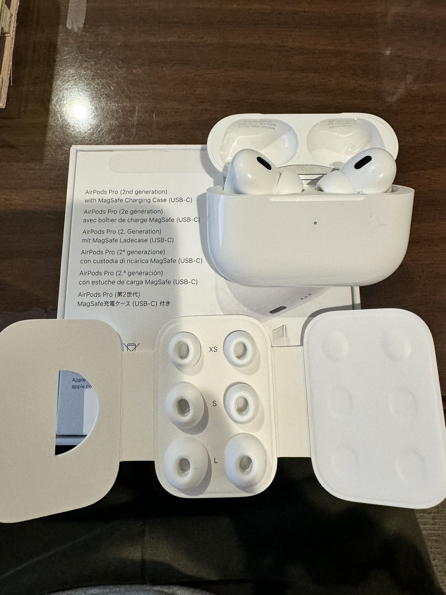 AirPods Pro 2 Type C And MagSafe 