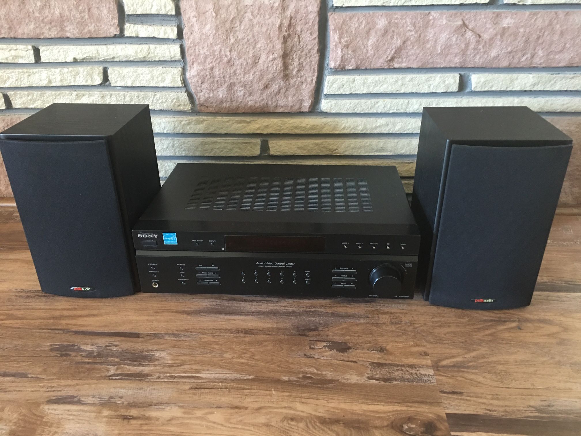 Surrond Sound System-Polk audio & Sony Prestine Condition