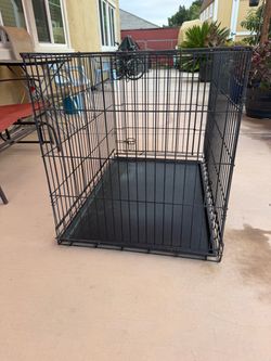 Large Wire Dog Crate with Tray
