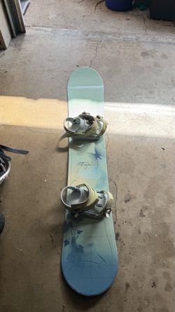 Women’s snowboard 5150
